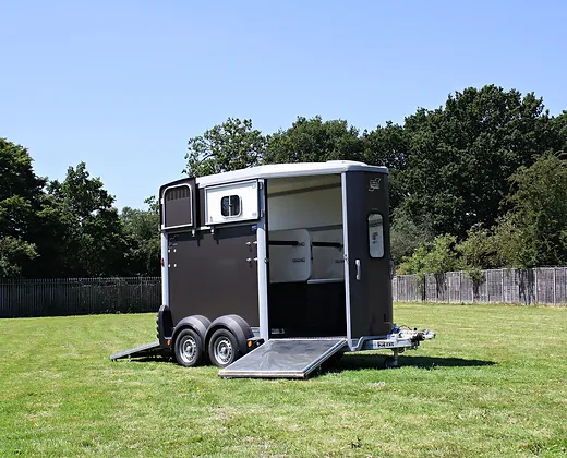 Remorque double pour chevaux Ifor Williams HB506 - Graphite