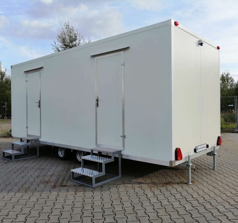 Remorque Sanitaire double 5 WC 3 Urinoirs 6×2,40 mètres