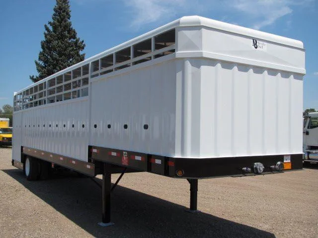 Remorque à bétail 2025 essieu simple longueur 38 pi
