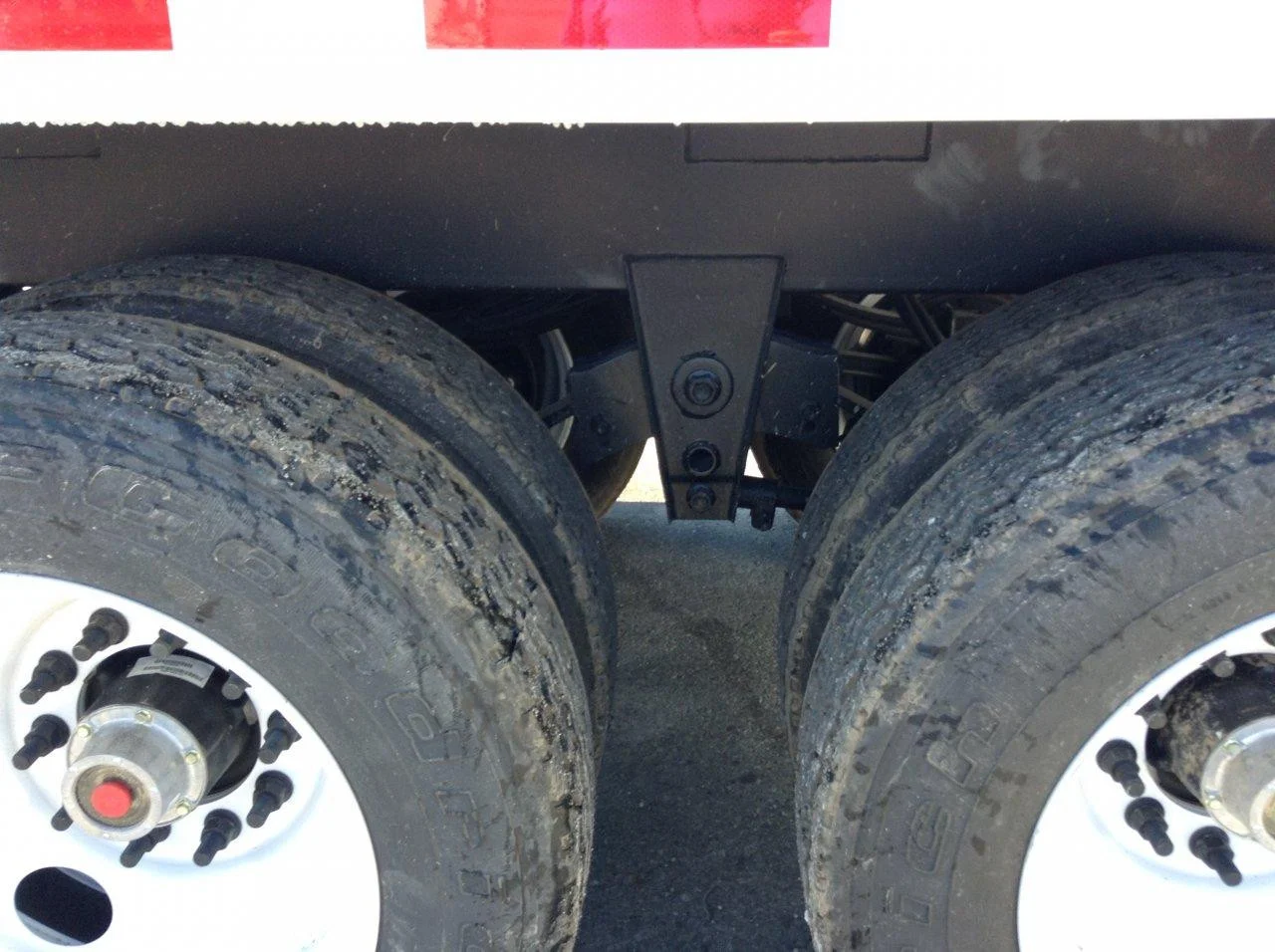 Remorque céréalière en acier Demco 2025 de 34 pi x 96 po – Image 7