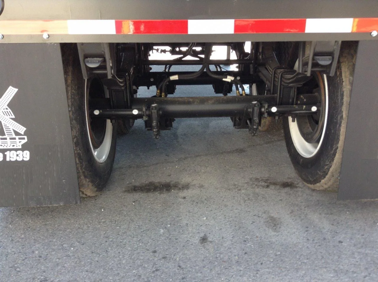 Remorque céréalière en acier Demco 2025 de 34 pi x 96 po – Image 12