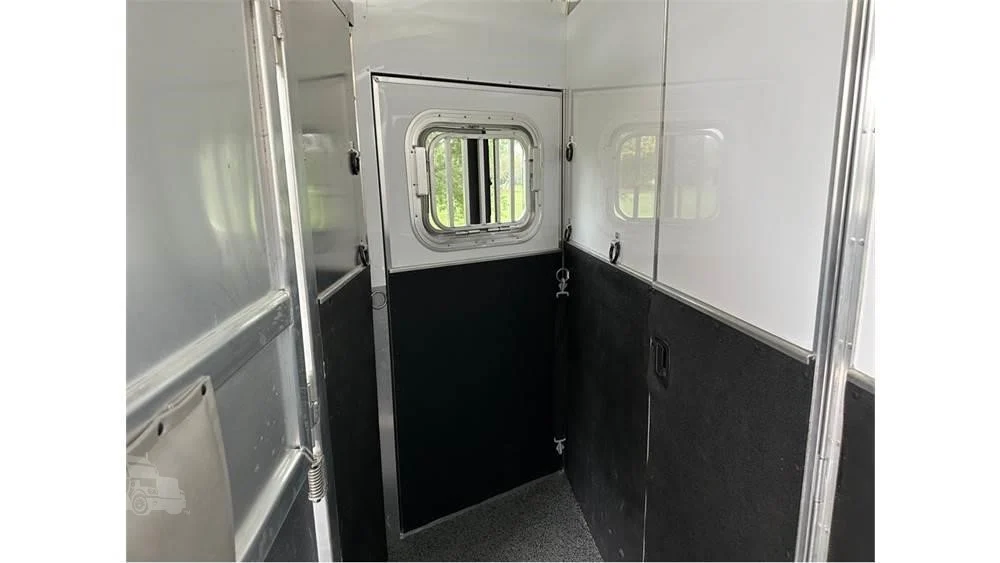 Remorques 3 chevaux LQ Featherlite 2023 – Image 4