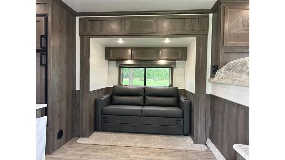 Remorques 3 chevaux LQ Featherlite 2023 – Image 7