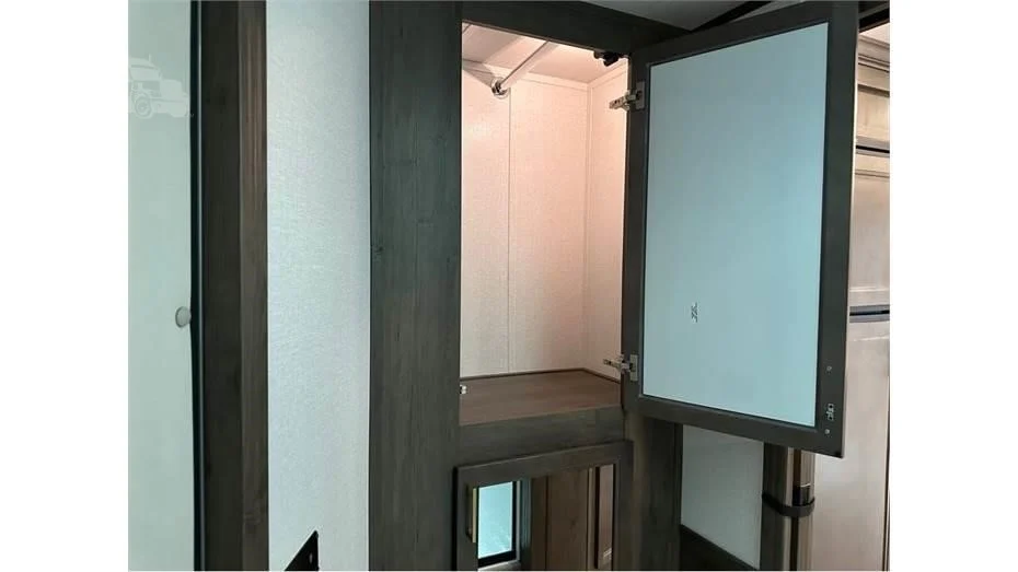 Remorques 3 chevaux LQ Featherlite 2023 – Image 22